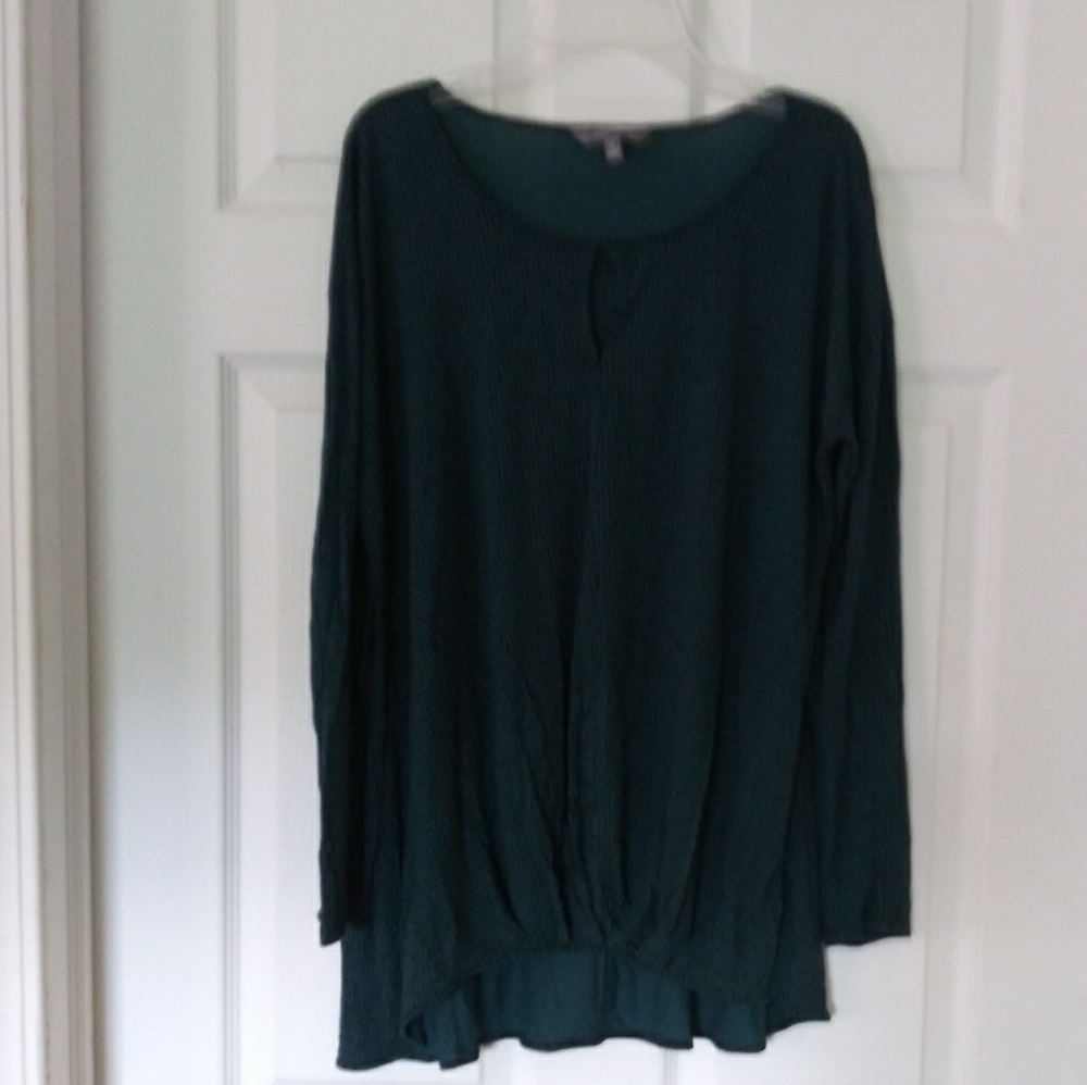Long sleeve blue & green shirt.